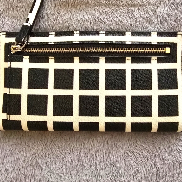 Kate Spade Gorgeous Black and White Checkered Wallet w gold hardware! - Picture 3 of 5